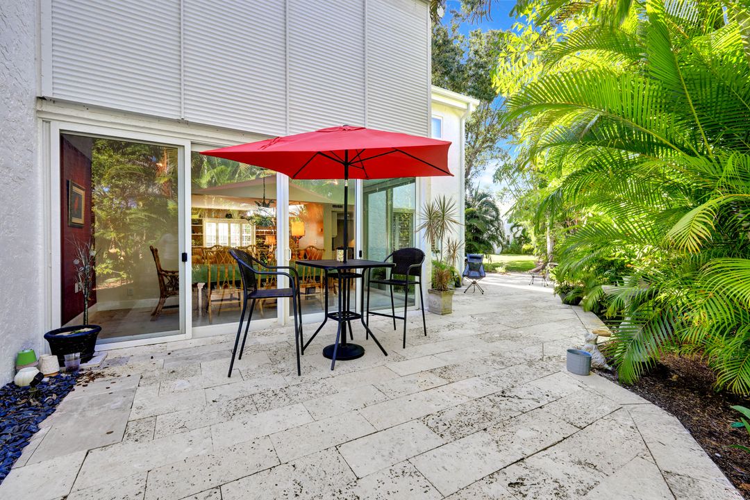 4772 West Blvd #E-102, Naples, FL 34103
