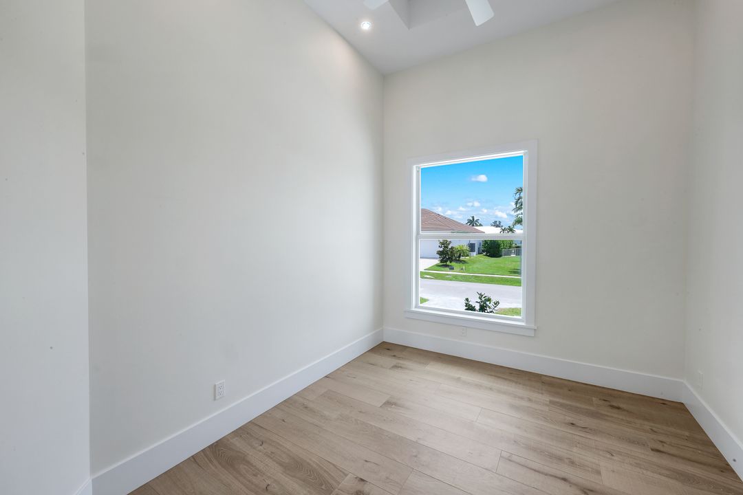 488 Capri Ct, Marco Island, FL 34145