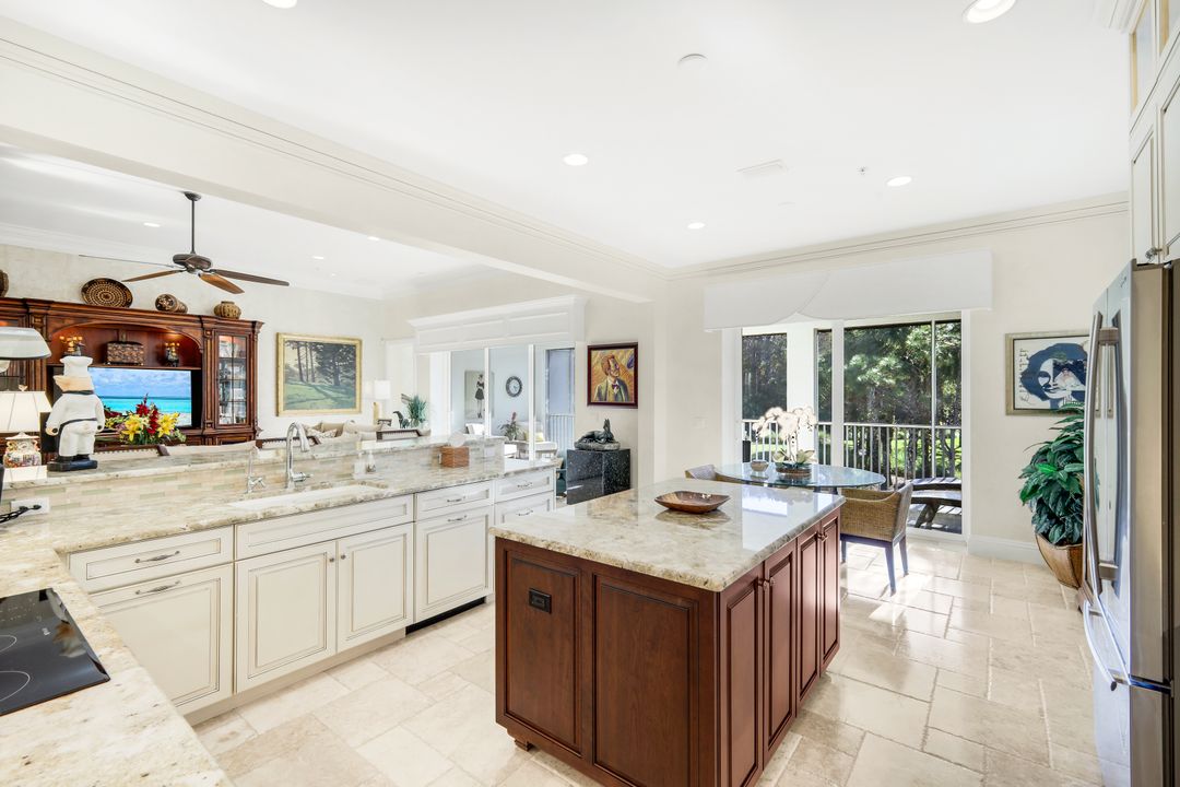 12014 Covent Garden Ct #202, Naples, FL 34120