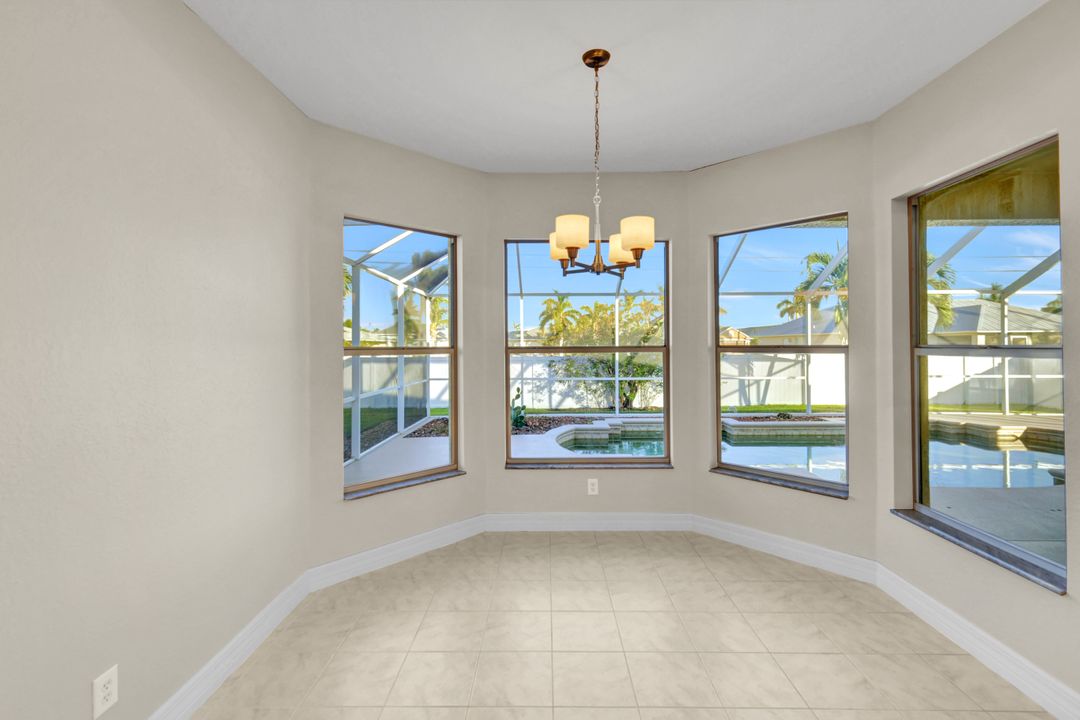 3917 SW 20th Pl, Cape Coral, FL 33914