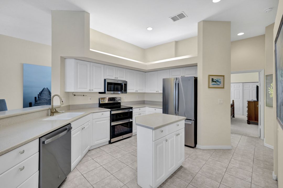 10320 Cape Roman Rd, Bonita Springs, FL 34135