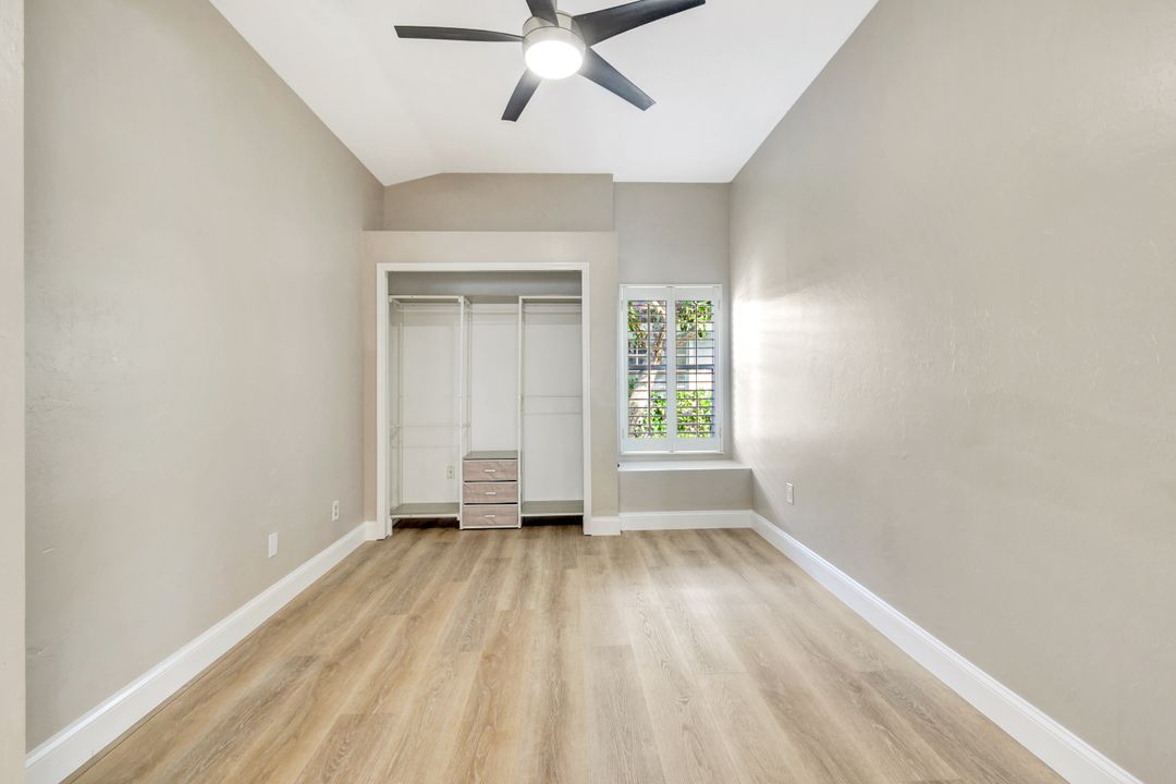 3650 Kent Dr, Naples, FL 34112