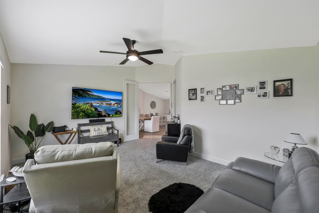 2922 20th St SW, Lehigh Acres, FL 33976