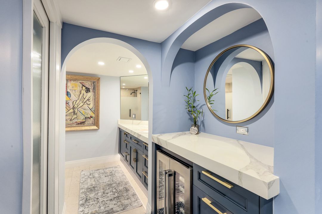 4551 Gulf Shore Blvd N #1003, Naples, FL 34103