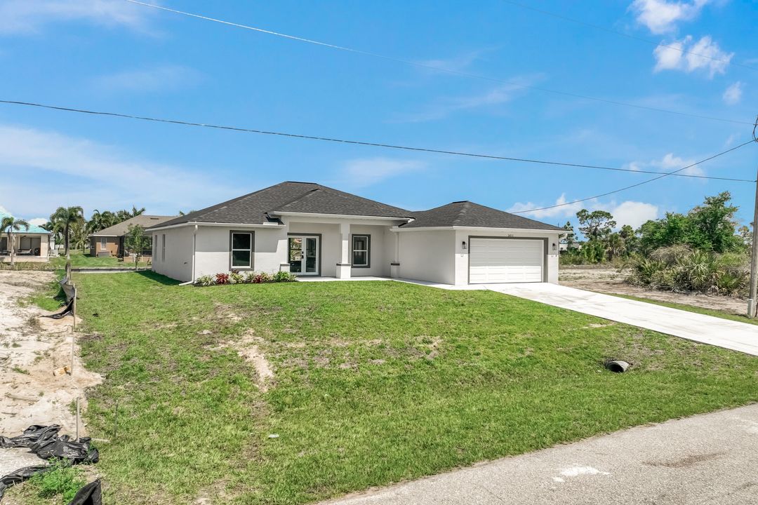 2821 NW 25th Ln, Cape Coral, FL 33993