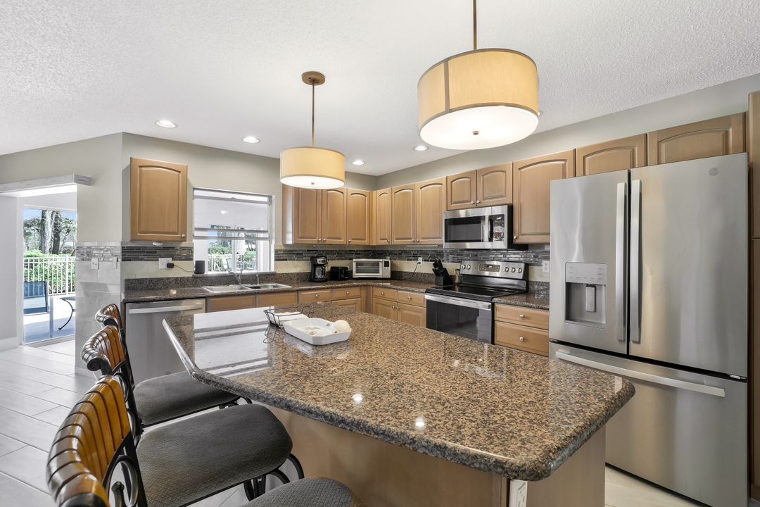 4630 Ashton Ct, Naples, FL 34112