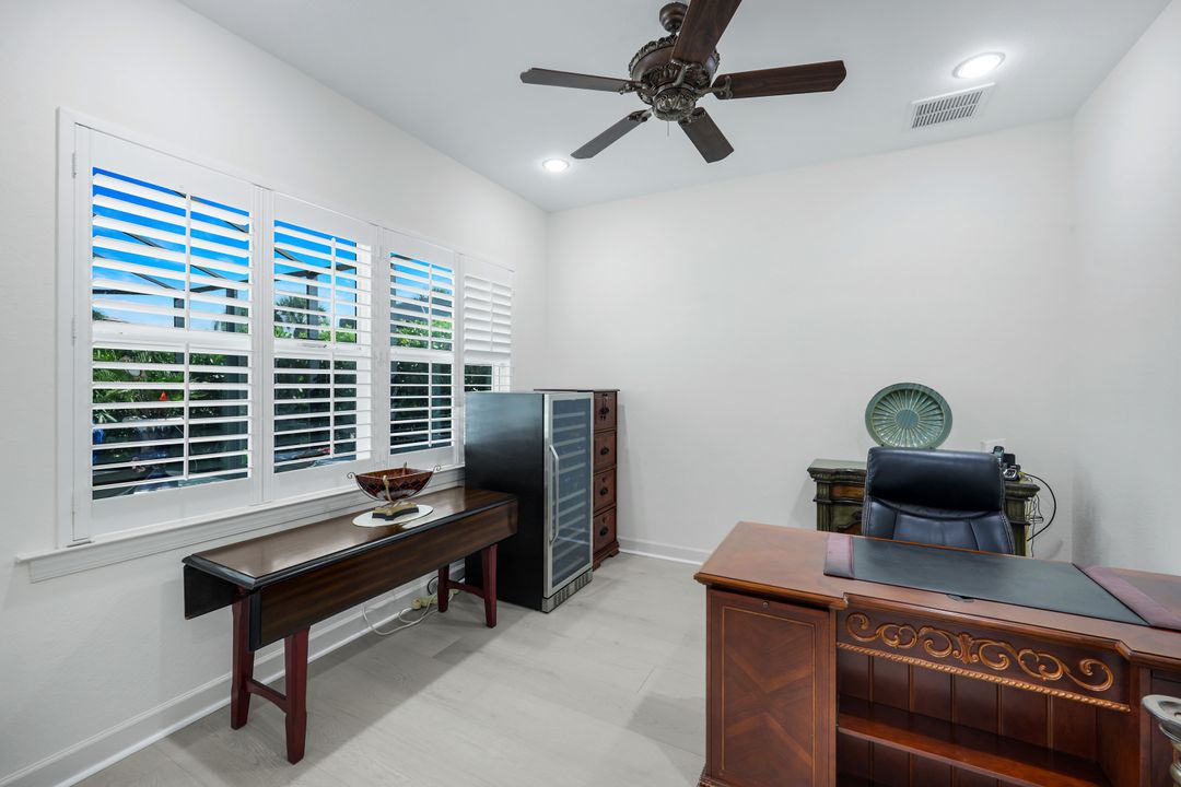 9684 Cobalt Cove Cir, Naples, FL 34120