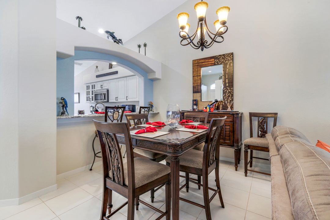8199 Ibis Cove Cir, Naples, FL 34119