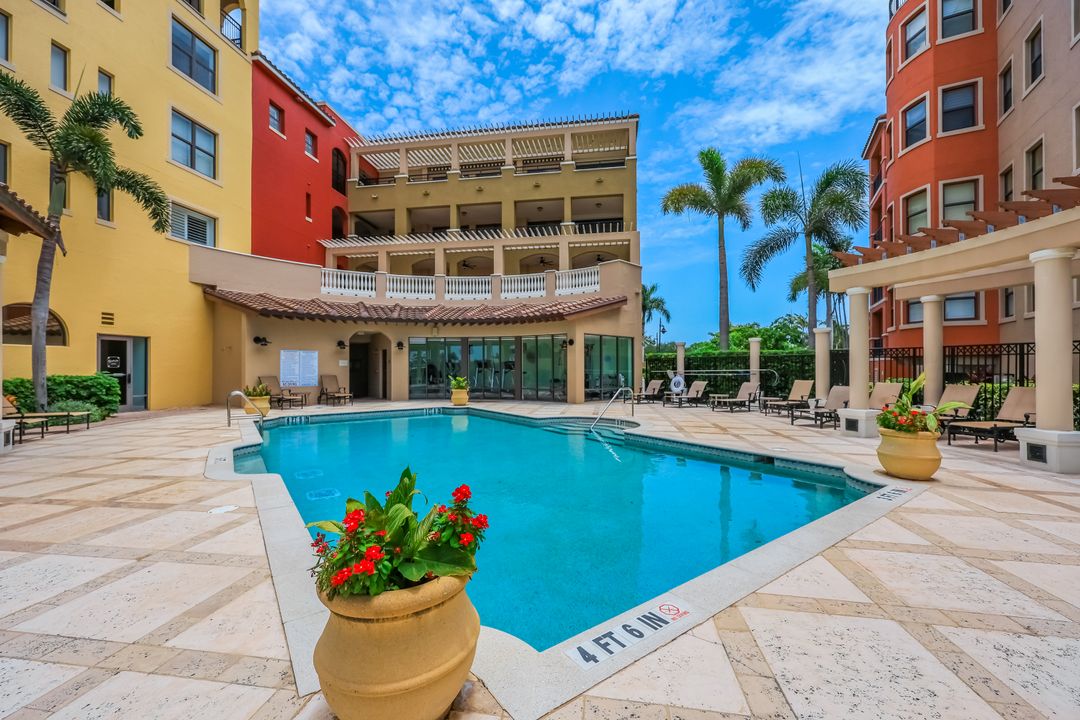 620 Rockport Ct, Marco Island, FL 34145
