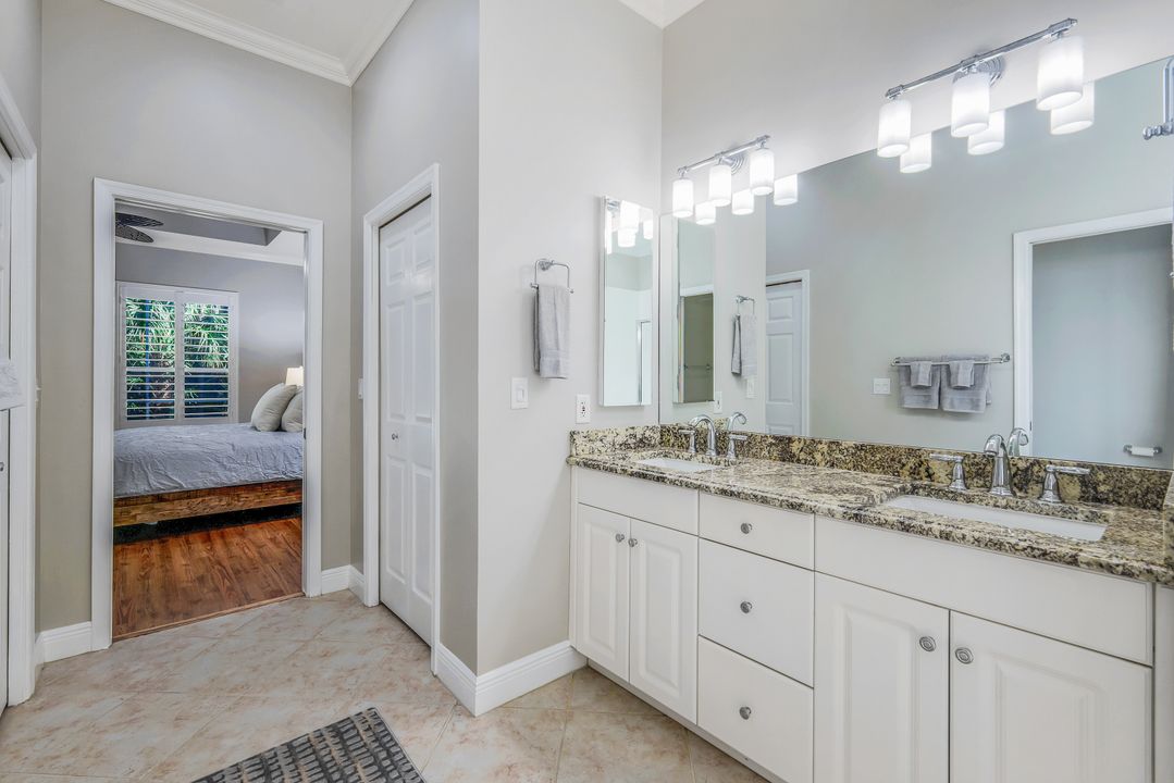 6075 Shallows Way, Naples, FL 34109