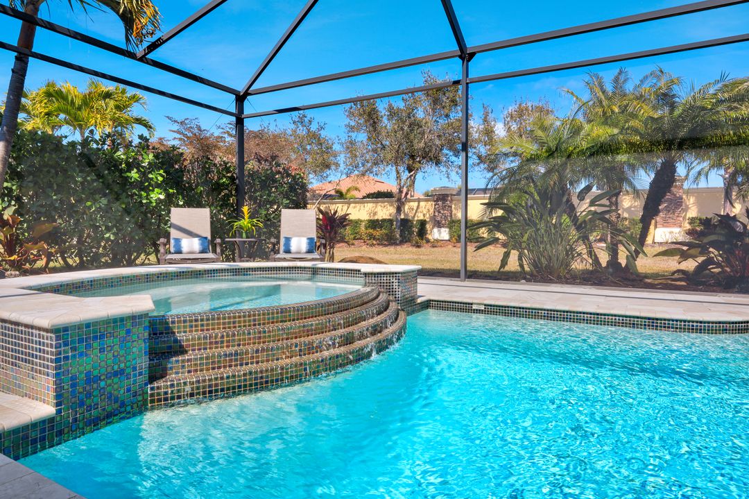 9298 Quarry Dr, Naples, FL 34120