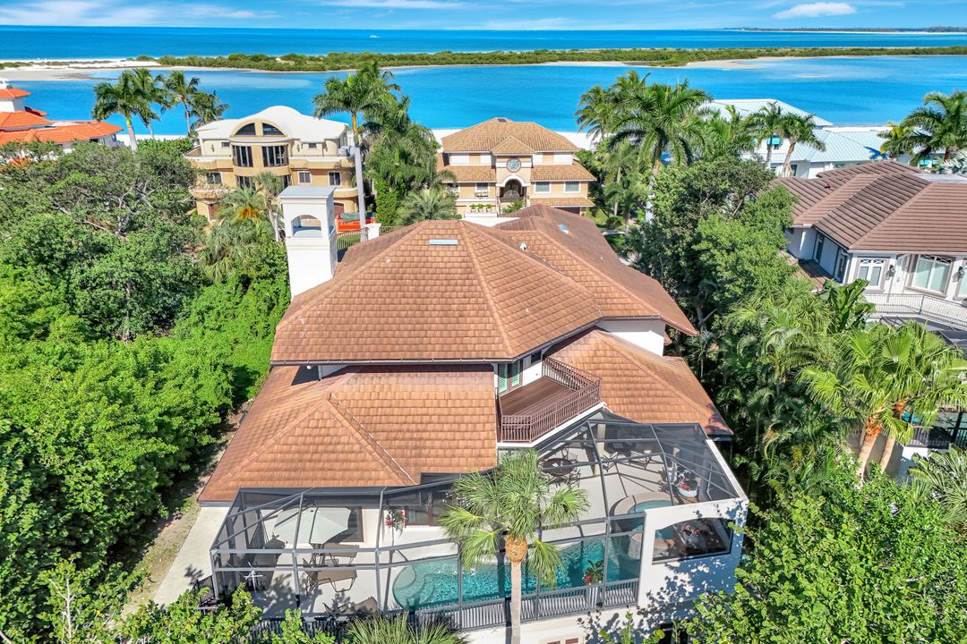 195 S Beach Dr, Marco Island, FL 34145