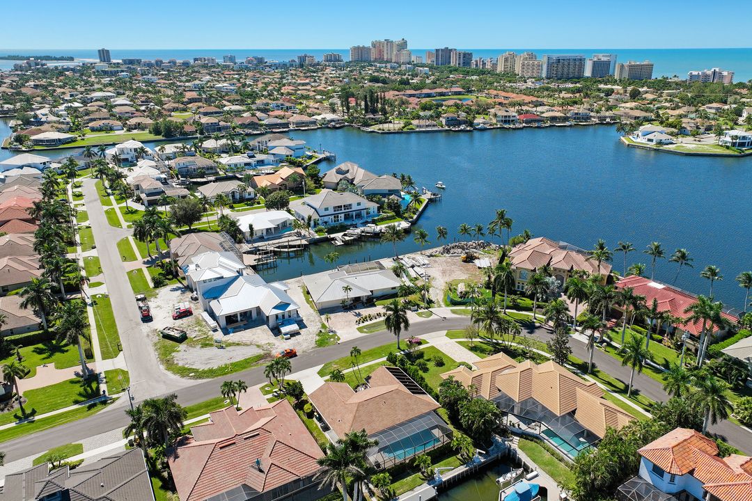 1108 Lamplighter Ct, Marco Island, FL 34145