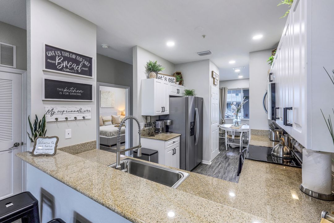 7950 Mahogany Run Ln #422, Naples, FL 34113