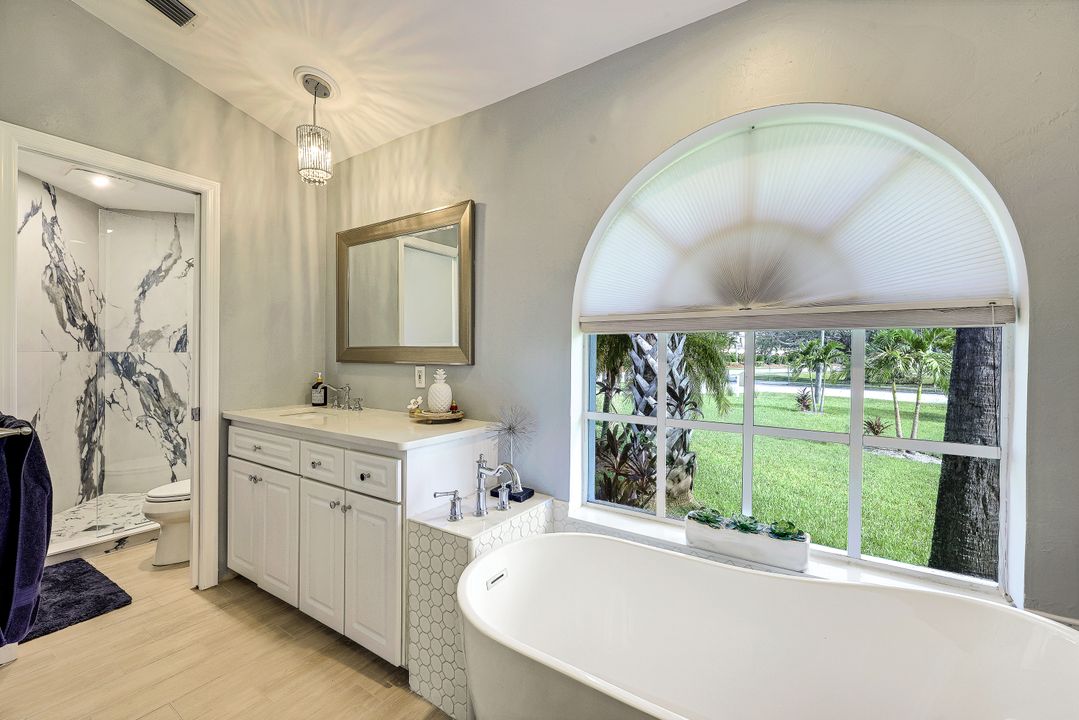4913 SW 17th Pl, Cape Coral, FL 33914