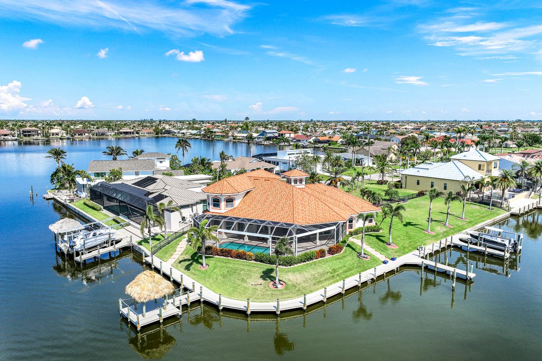 5231 SW 5th Pl, Cape Coral, FL 33914