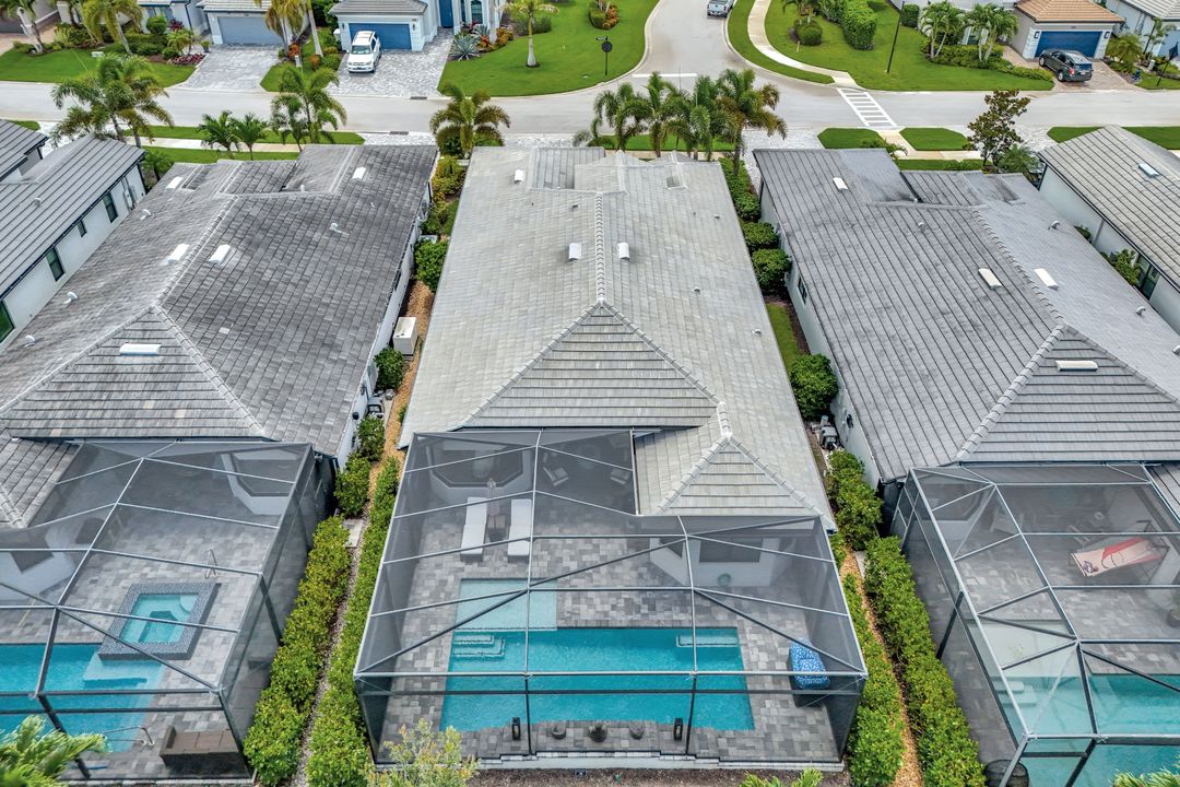 10082 Palazzo Dr, Naples, FL 34119