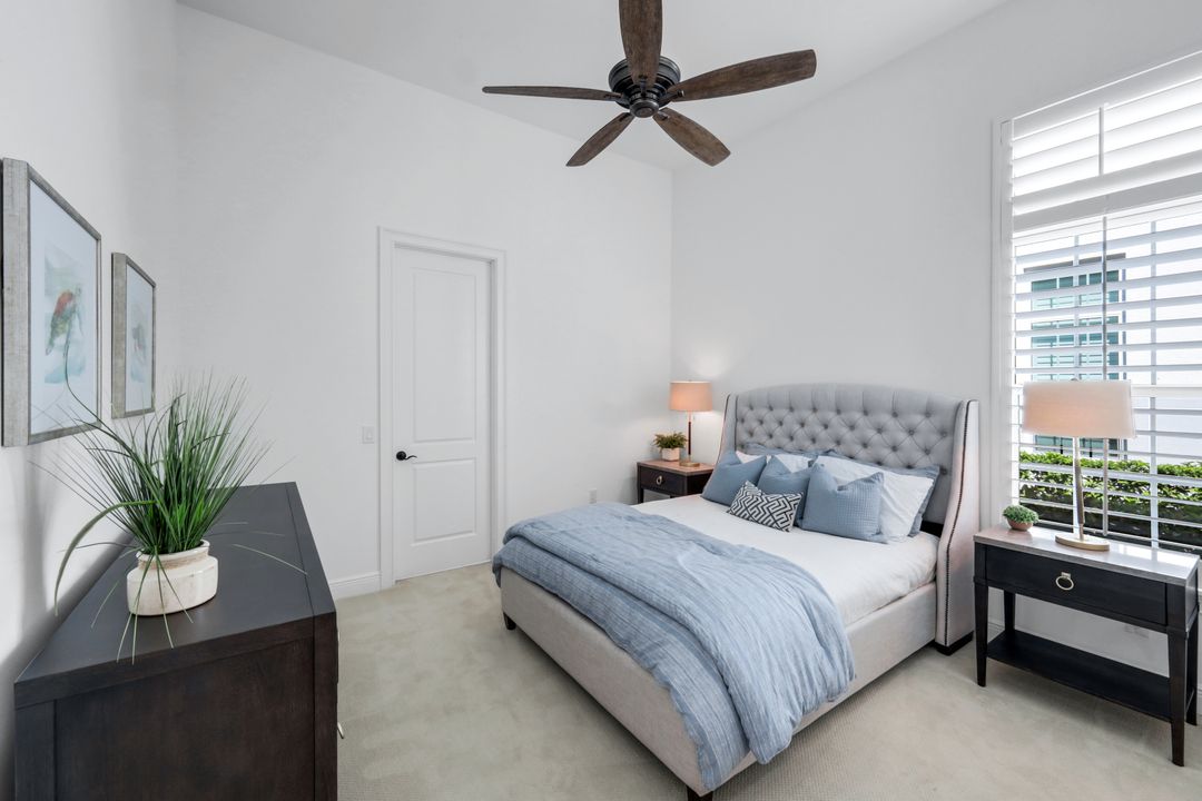 3233 Tavolara Ln, Naples, FL 34114