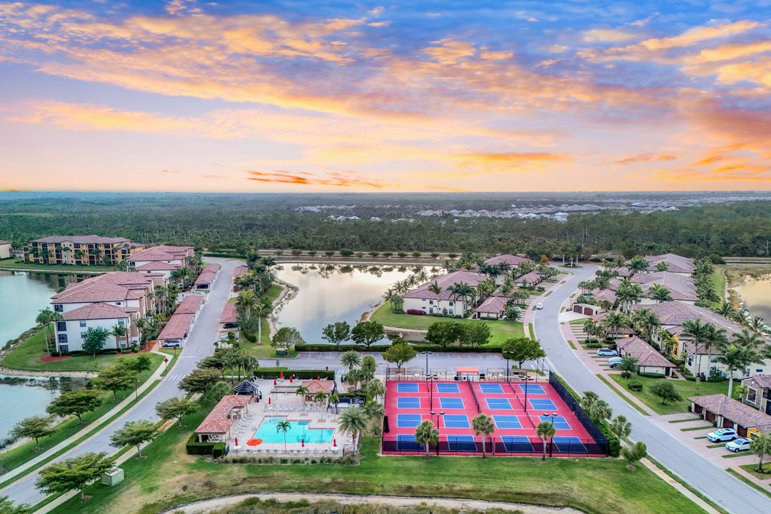 9590 Trevi Ct #5323, Naples, FL 34113