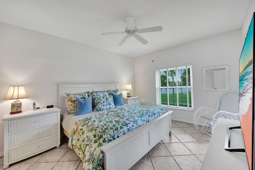 4130 Bayhead Dr #105, Bonita Springs, FL 34134