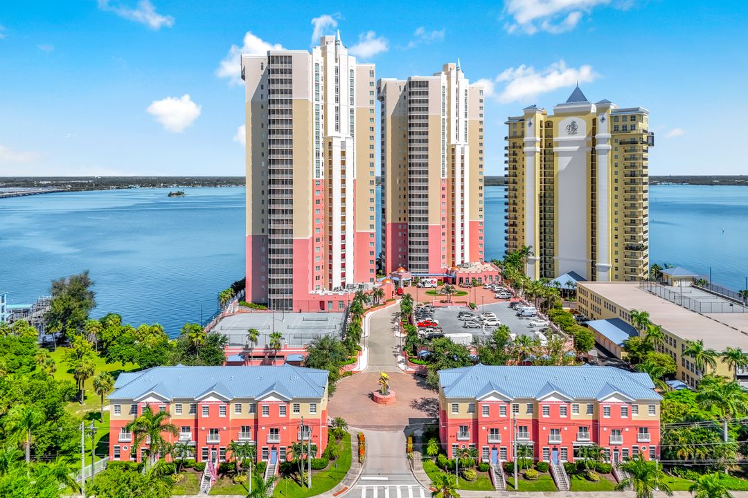 2743 First St #2303, Fort Myers, FL 33916
