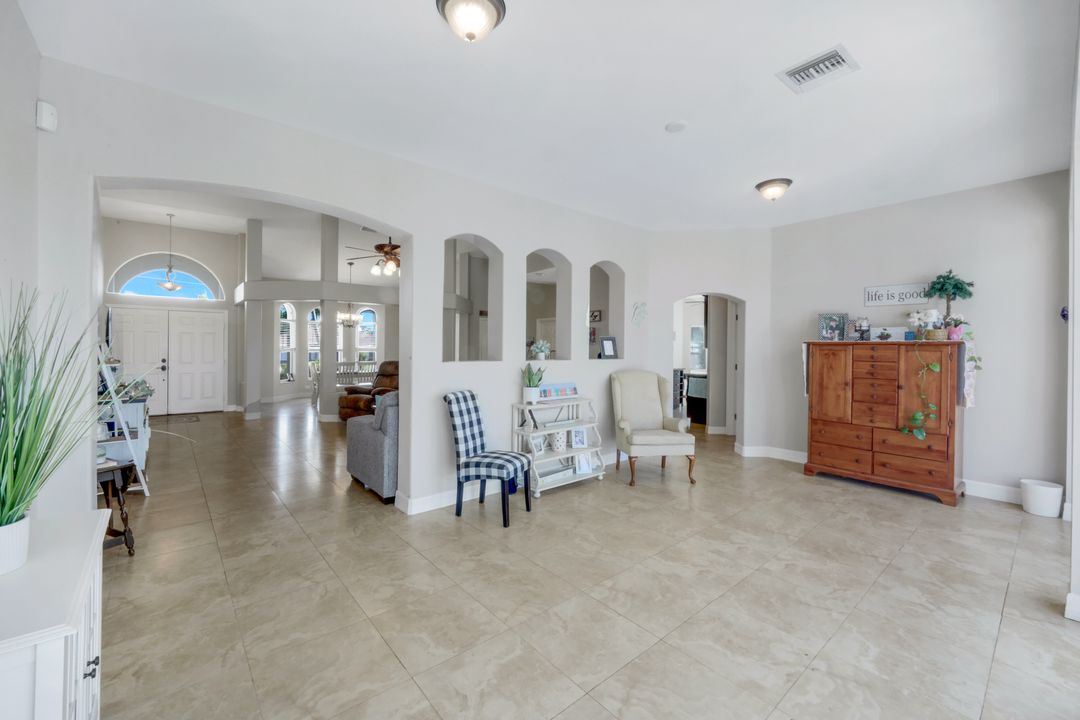 1302 SW 20th St, Cape Coral, FL 33991