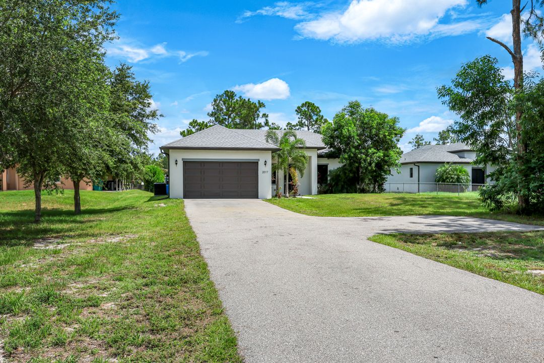2017 47th Ave NE, Naples, FL 34120