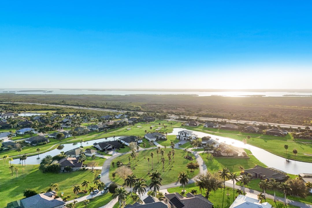 11841 Princess Grace Ct, Cape Coral, FL 33991