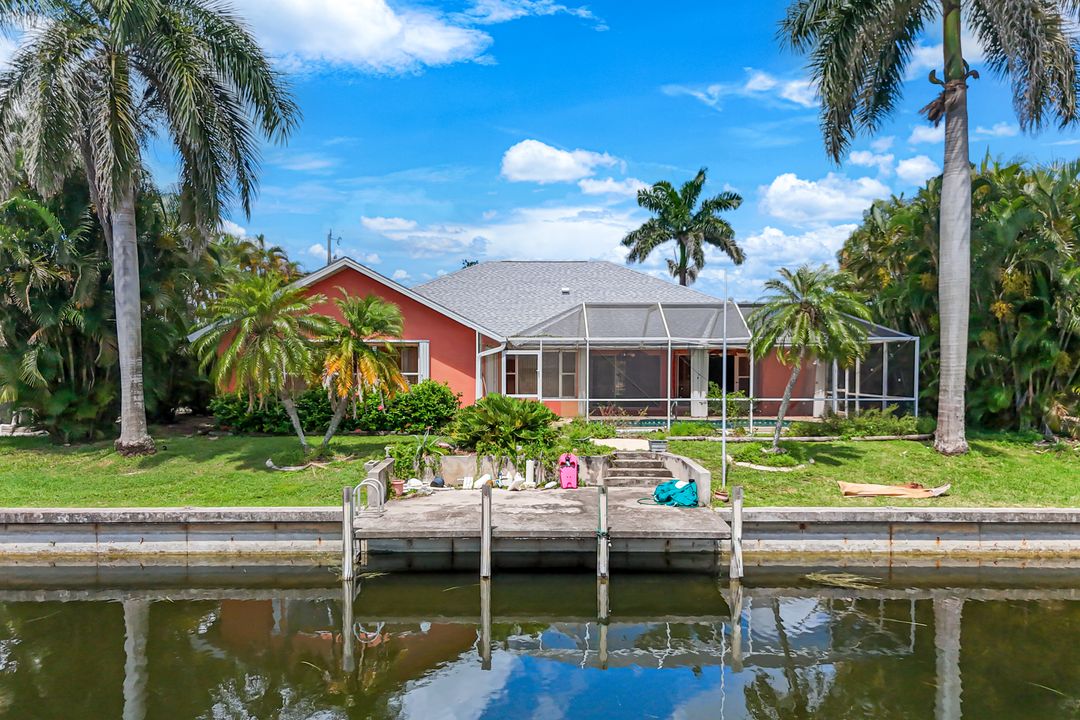 2143 SE 5th Ave, Cape Coral, FL 33990