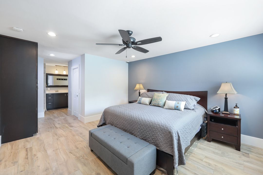 6036 Cedar Tree Ln, Naples, FL 34116