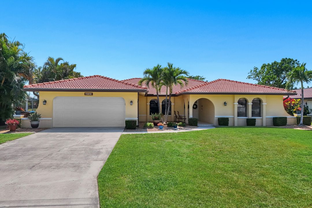 3718 SE 8th Ave, Cape Coral, FL 33904