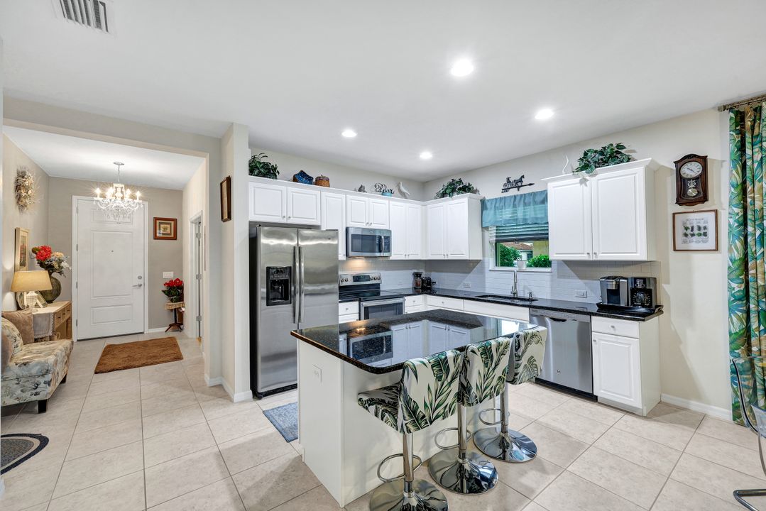 14534 Manchester Dr, Naples, FL 34114