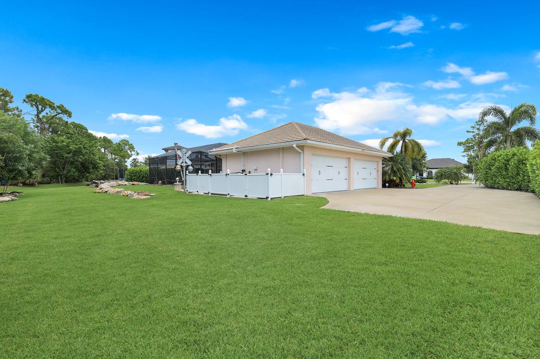 15362 Old Pine Ct, Fort Myers, FL 33912