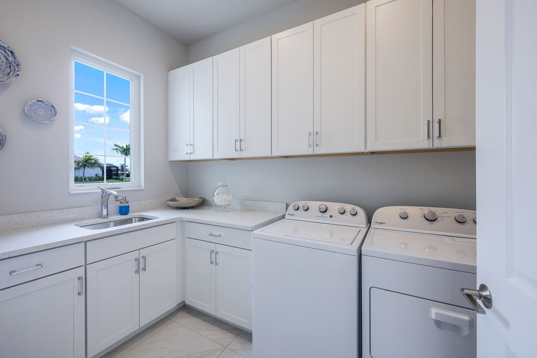 6215 Union Island Wy, Naples, FL 34113