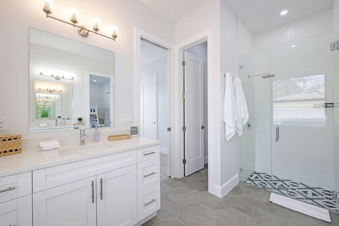 27 2nd St, Bonita Springs, FL 34134