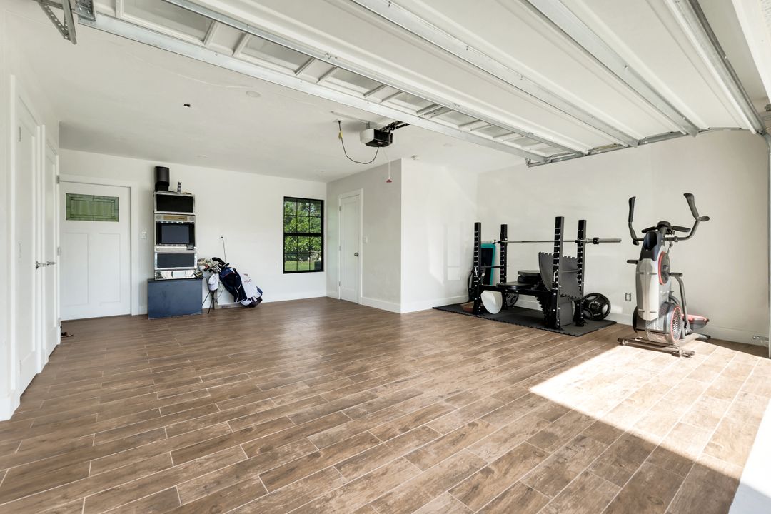 5630 Copper Leaf Ln, Naples, FL 34116