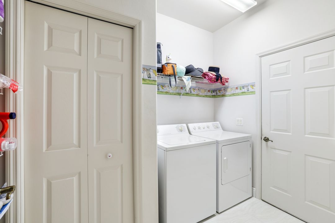 8575 Danbury Blvd #103, Naples, FL 34120