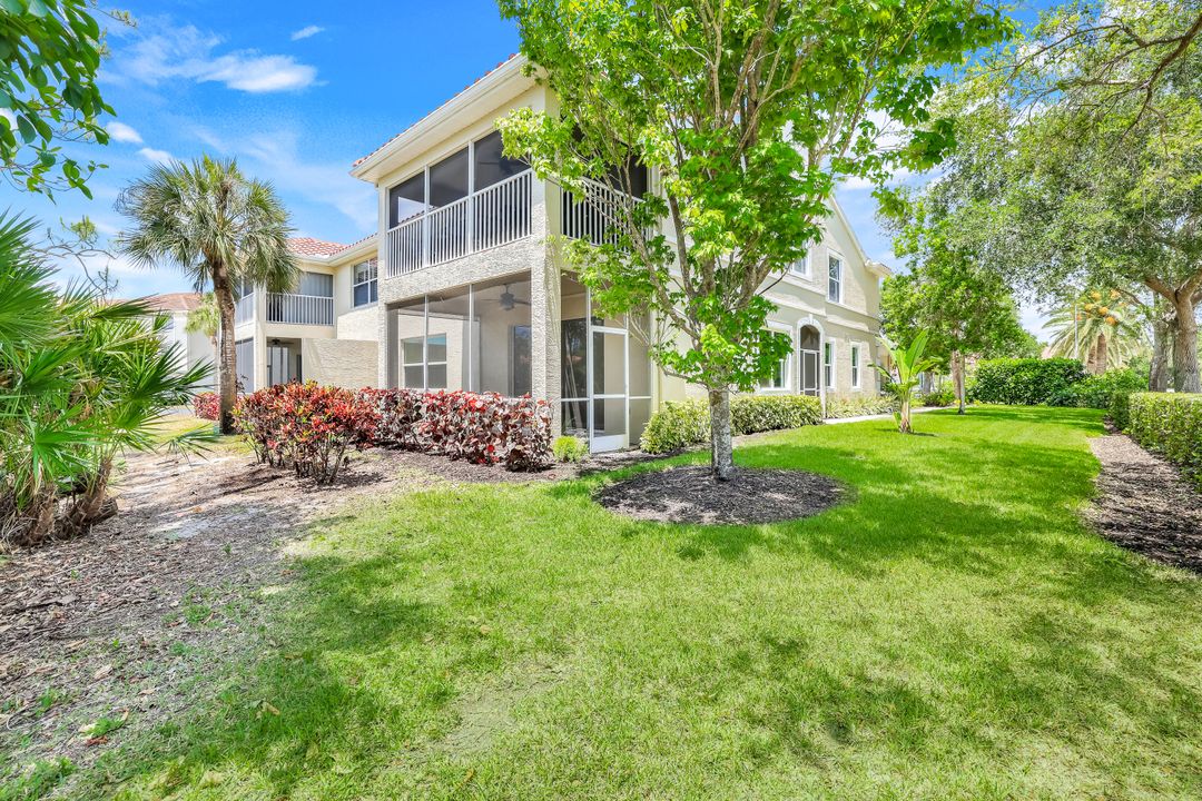 994 Eastham Way #101, Naples, FL 34104