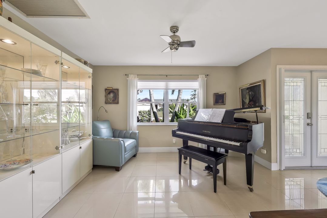5320 SW 11th Pl, Cape Coral, FL 33914