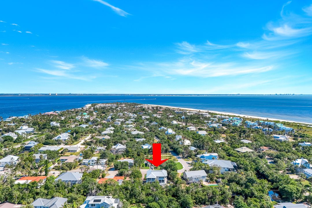 1111 Schooner Pl, Sanibel, FL 33957