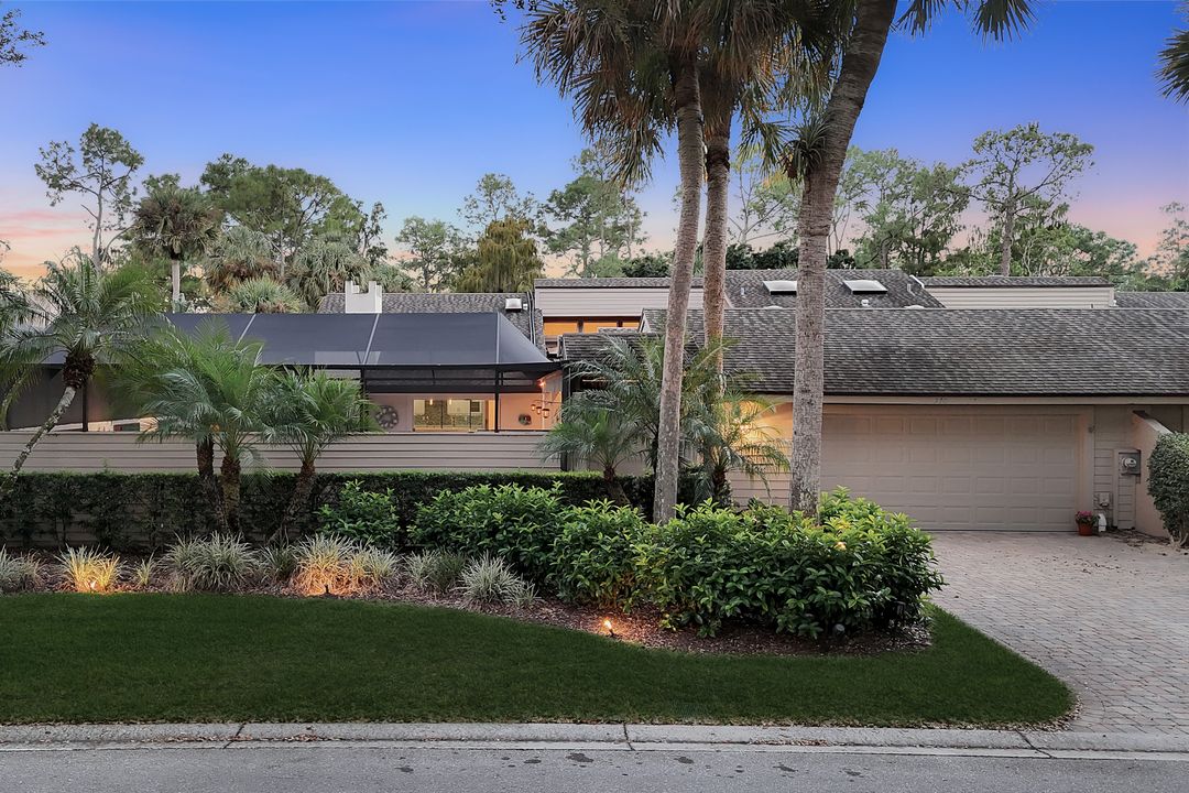 370 Edgemere Way N, Naples, FL 34105