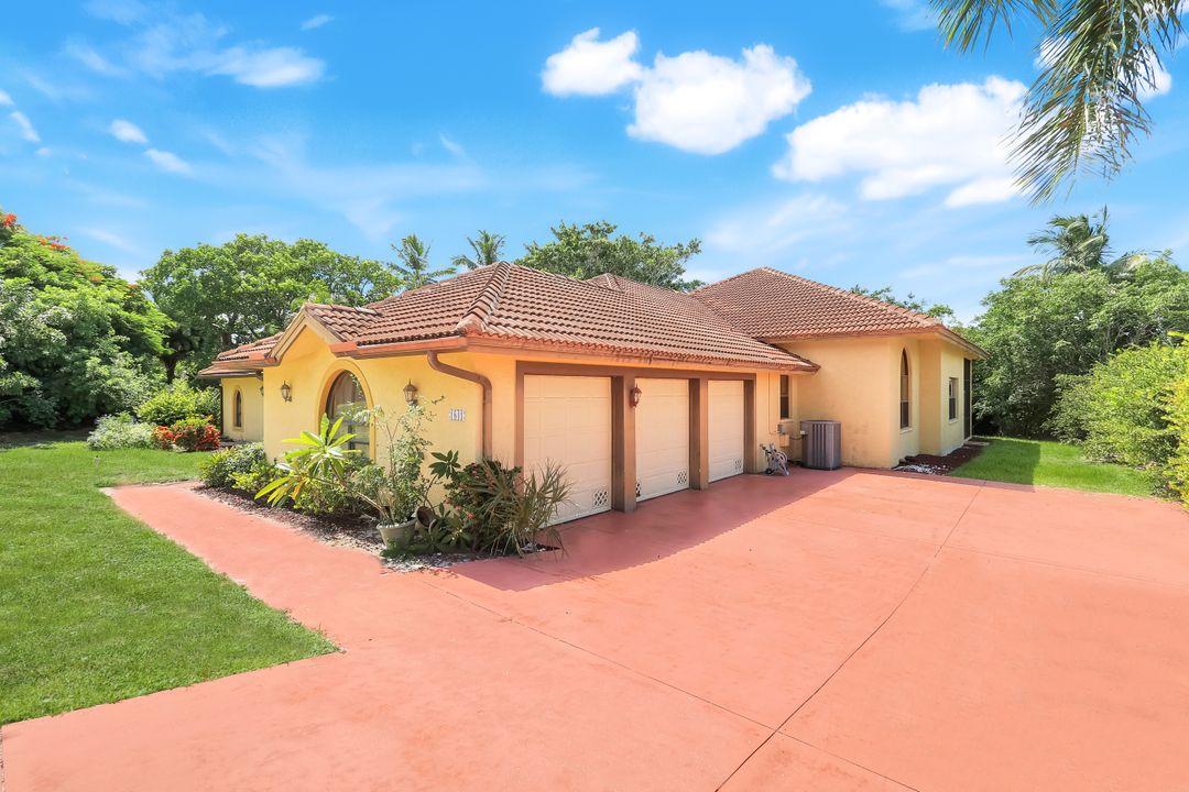 1841 Olds Ct, Marco Island, FL 34145
