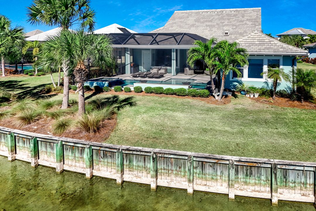 6072 Lucaya Wy, Naples, FL 34112