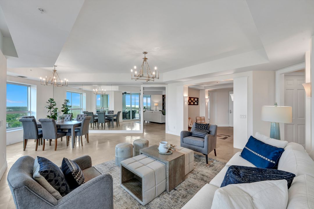 295 Grande Way #1406, Naples, FL 34110