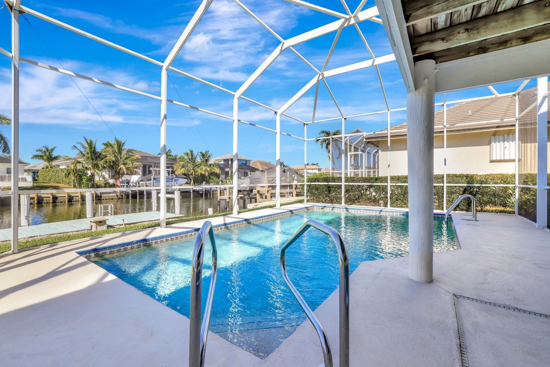 390 Waterleaf Ct, Marco Island, FL 34145