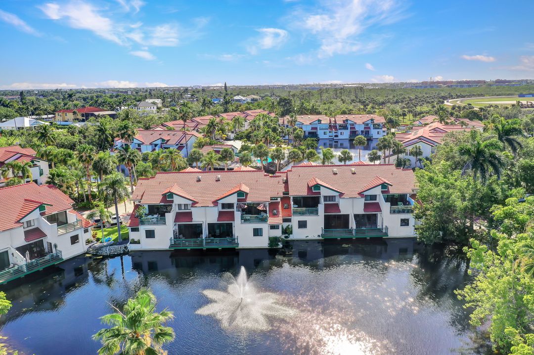 2270 Anchorage Ln #C, Naples, FL 34104