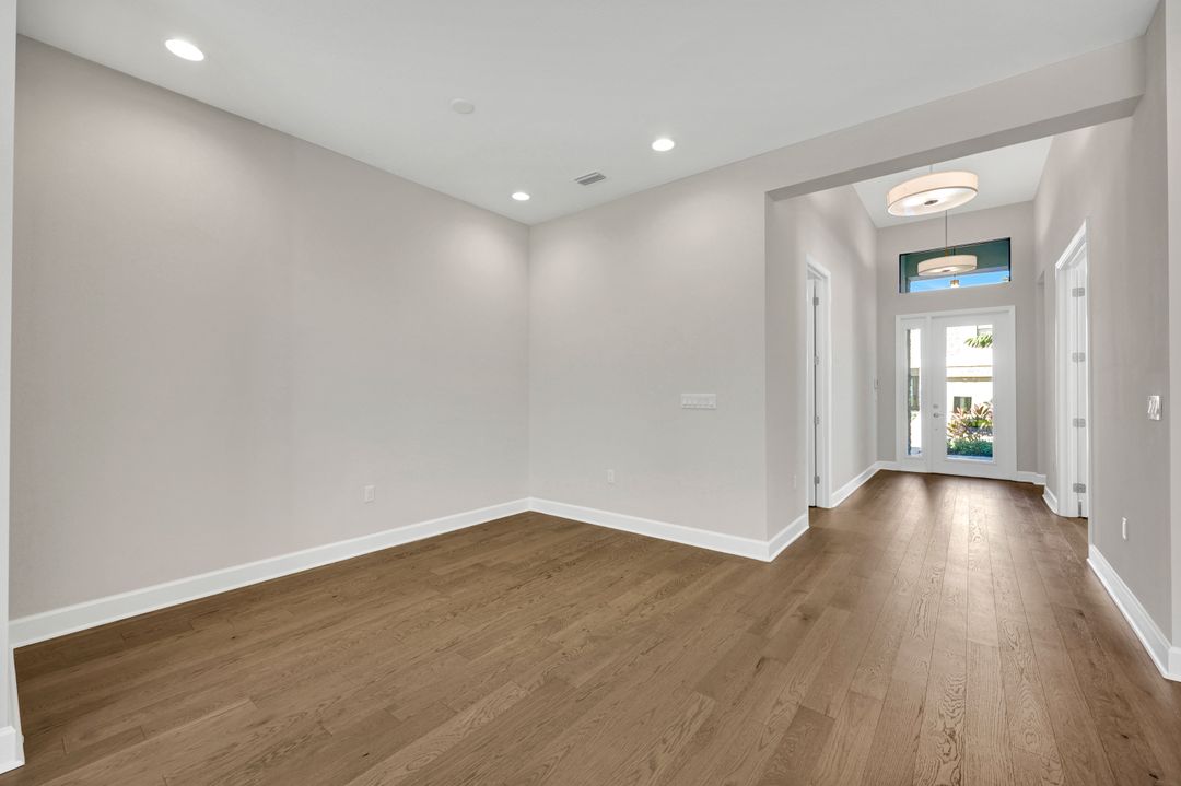 20738 Fair Oak Ln, Estero, FL 33928