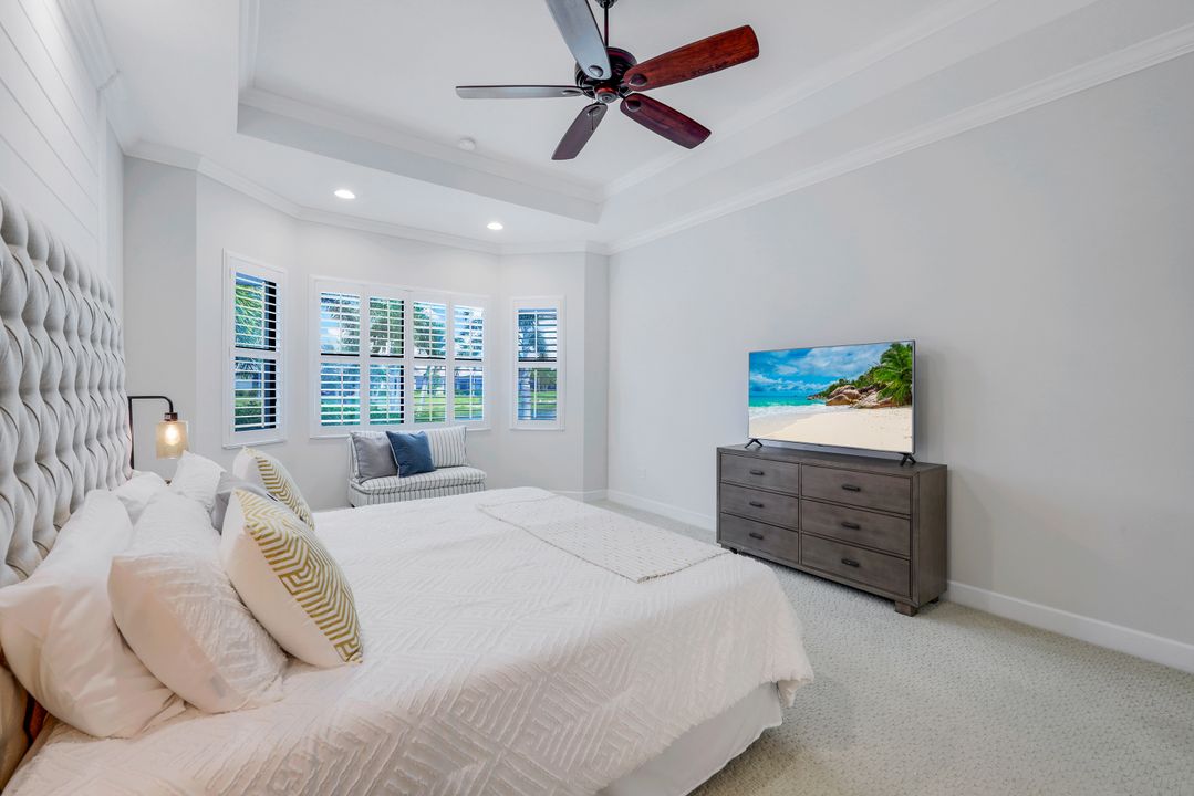 9096 Isla Bella Cir, Bonita Springs, FL 34135