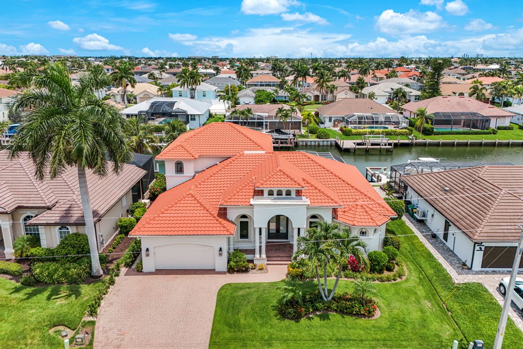 1148 Lamplighter Ct, Marco Island, FL 34145