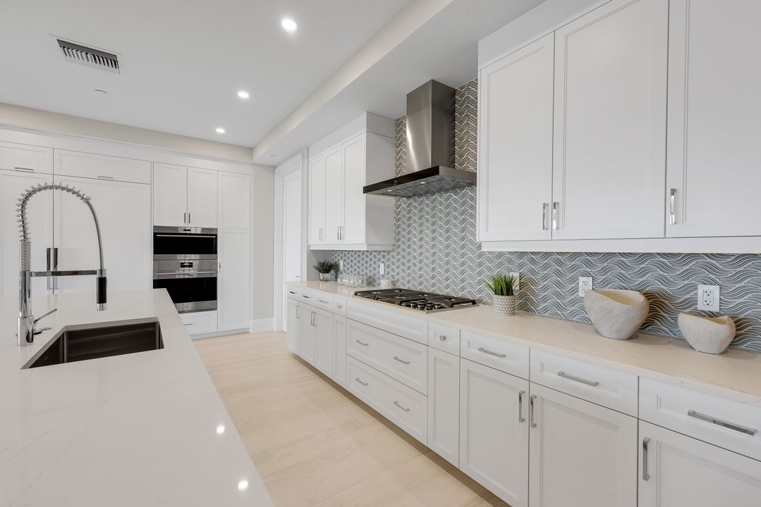 4991 Bonita Bay Blvd #802, Bonita Springs, FL 34134